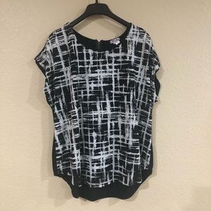 Abstract woman’s blouse✨